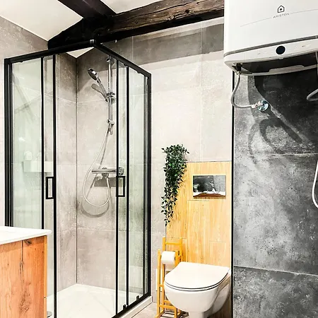 Premium Jacuzzi Apartment, Cracow Old Town דירה קרקוב